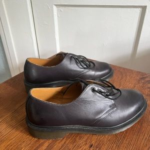 Doc Marten Oxford mono black loafers. Size US 8.5/9 ladies. EU 39.